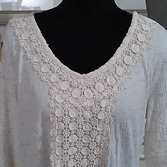 Style & co dressy off-white/cream beige top with 3/4 flaired sleeves, size XL. - Picture 2 of 7